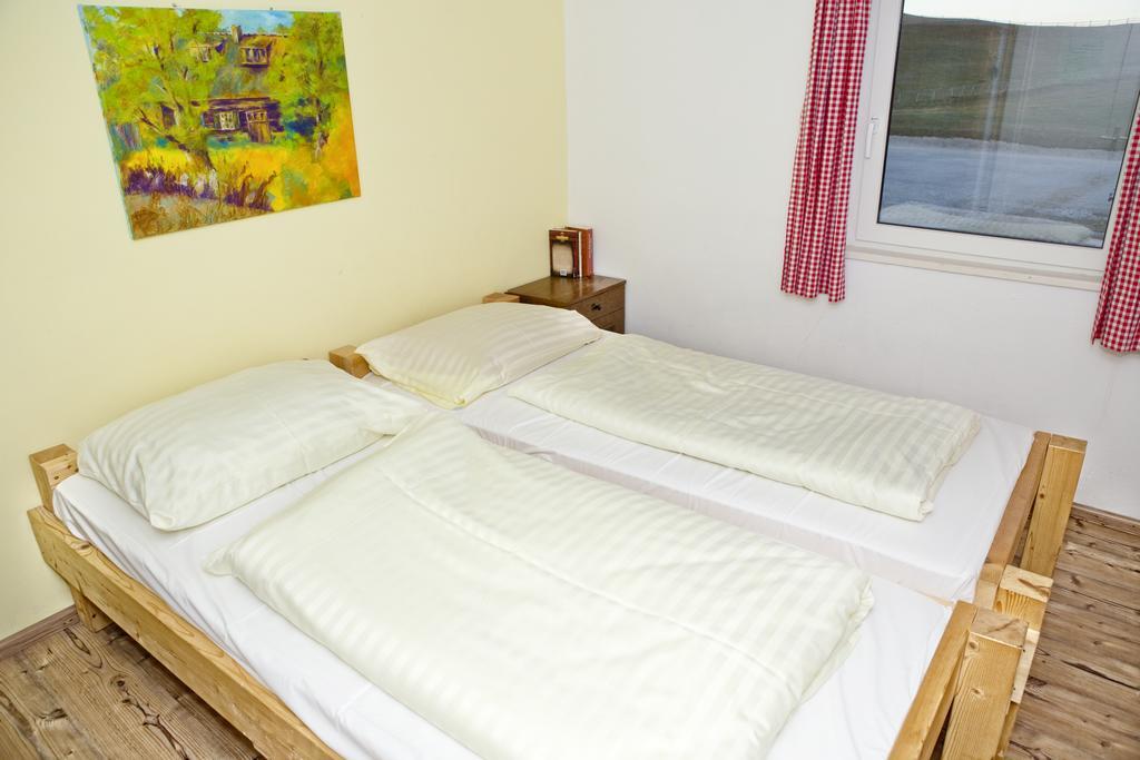 Hotel Altes Almhaus Maria Lankowitz Zimmer foto